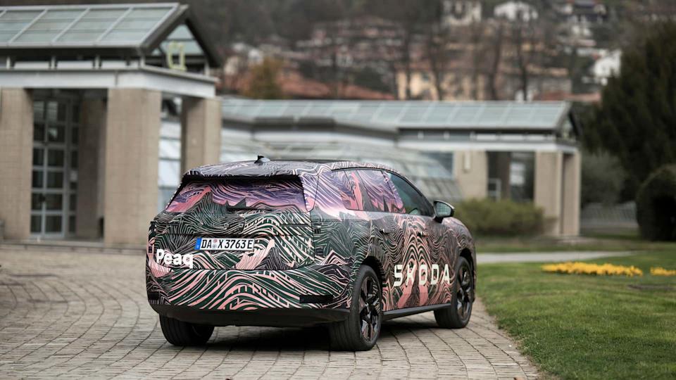 2027 Skoda Peaq teaser