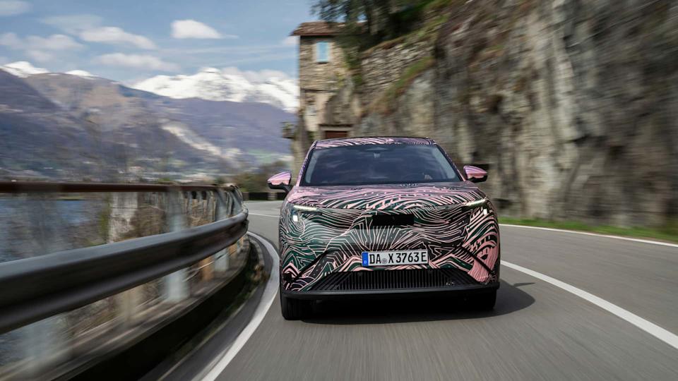 2027 Skoda Peaq teaser