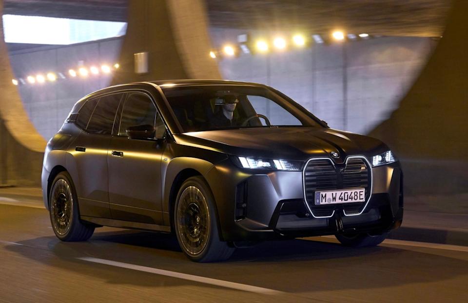 <p>2026 BMW iX M70</p>BM