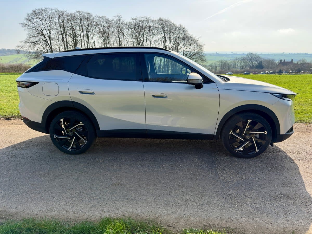 The Omoda 7 is a little bit longer than the Jaecoo 7, which means more boot room (Steve Fowler)