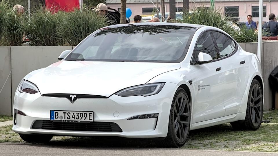 Tesla Model S 2023