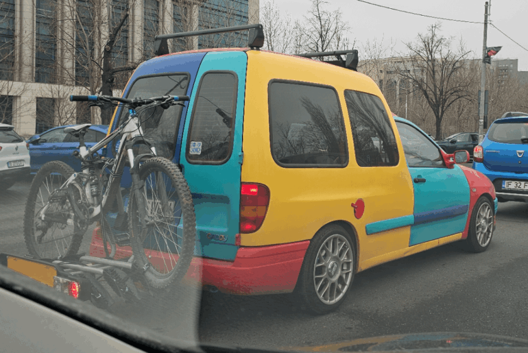 2003 VW Caddy in Harlequin clothes (in Bucharest, Romania)