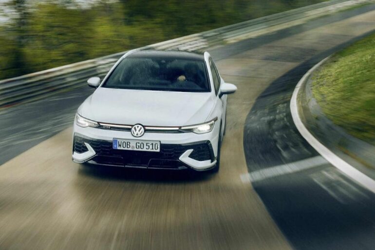 Europe’s Car Market Fell in January 2026 as Skoda Jumped Ahead of Toyota and BYD Beat Tesla Again