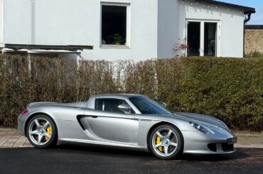 [Porsche Carrera GT] Spotted yesterday. A rare spot in Sweden.