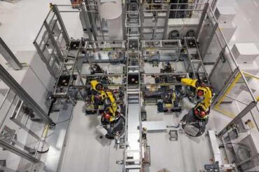 Porsche shows battery pack production for the Cayenne