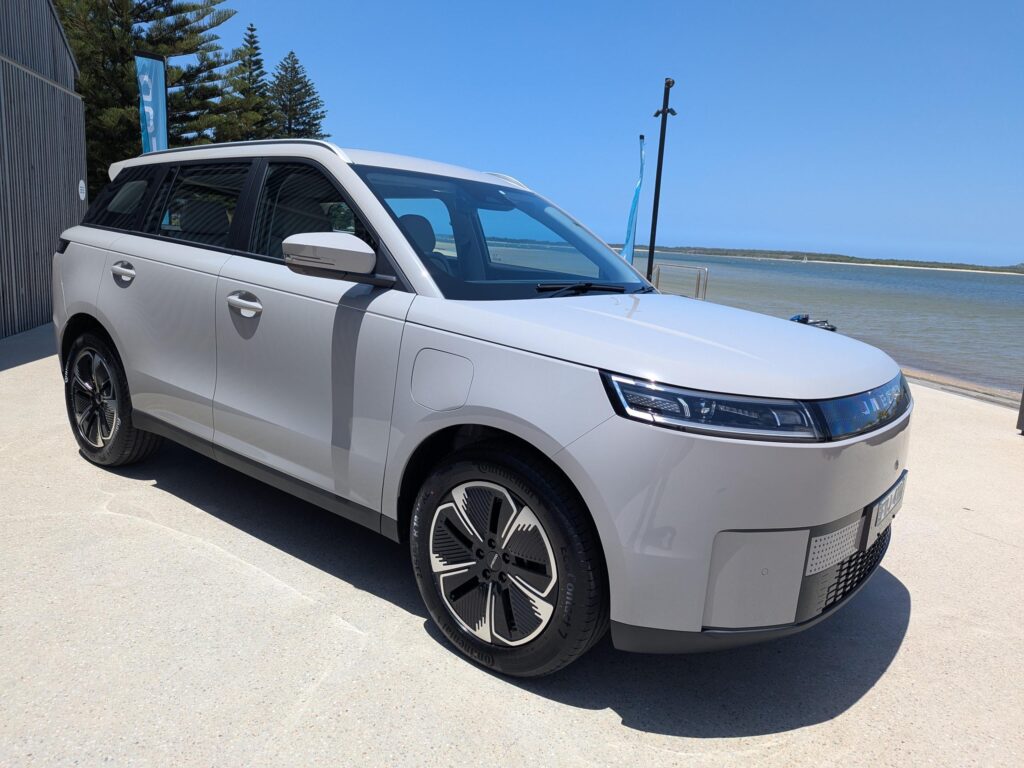 Jaecoo receives 2,000 orders on J5 EV, extends $36,990AUD driveaway offer