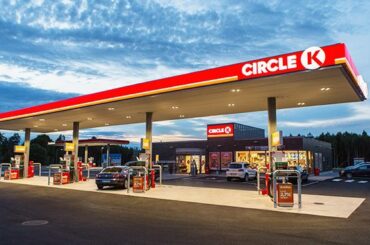 The fossil car industry in Norway is nearly dead. Who are selling the last ICE vehicles?