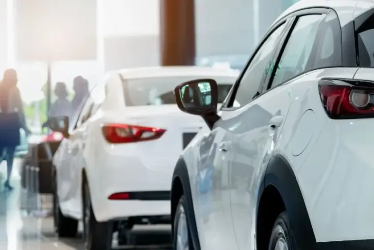 February 2026 U.S. auto sales projected at 1.19M units, 15.6M SAAR, with BEV share at 5.6% and average prices at $46,303.