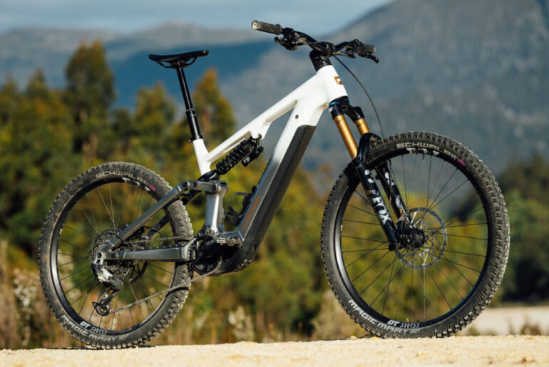Focus Sam² 6.9 Review | The e-MTB that doesn't apologise for its hefty weight
