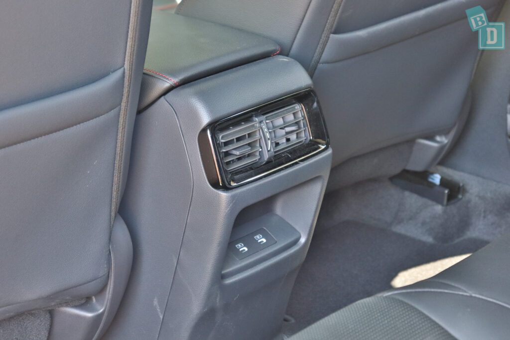 Rear air vents and USB-C sockets in the Honda CR-V