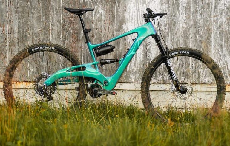 This Might Be the Lightest eMTB We’ve Ever Tested