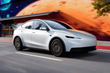 2025 Tesla Model Y Standard.