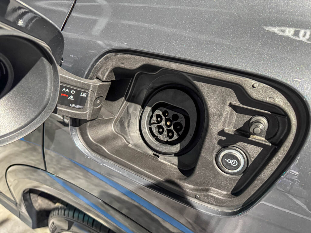 New Audi Q5 eHybrid PHEV charging port
