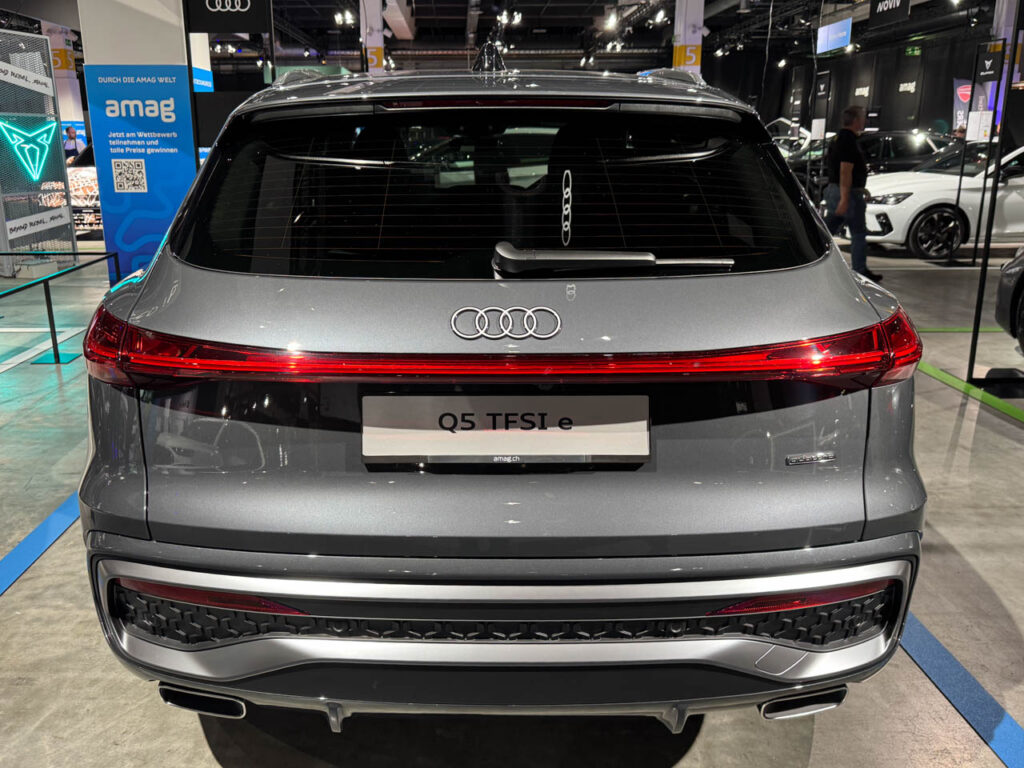 New Audi Q5 eHybrid PHEV rear