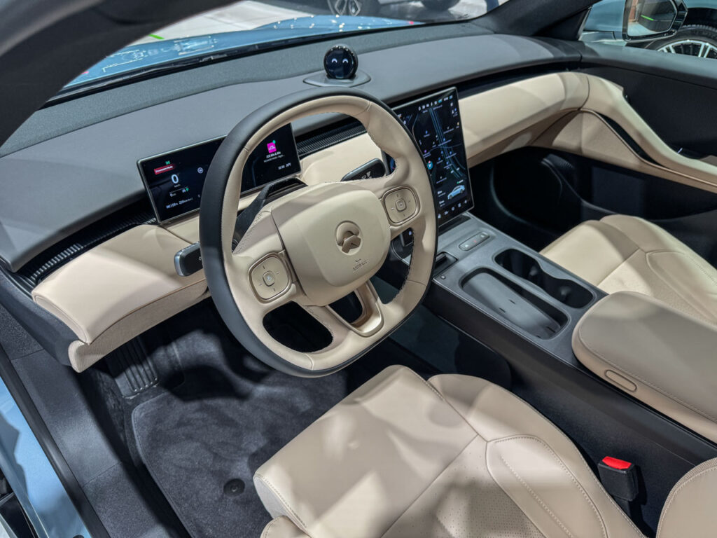 Nio ET5 sedan interior