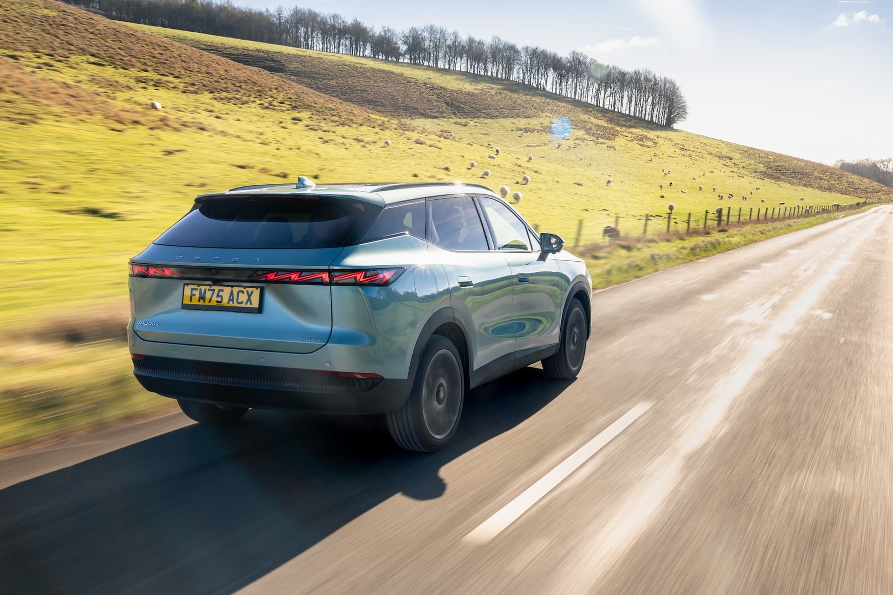 Omoda 7 (2026 onwards) - rear, dynamic