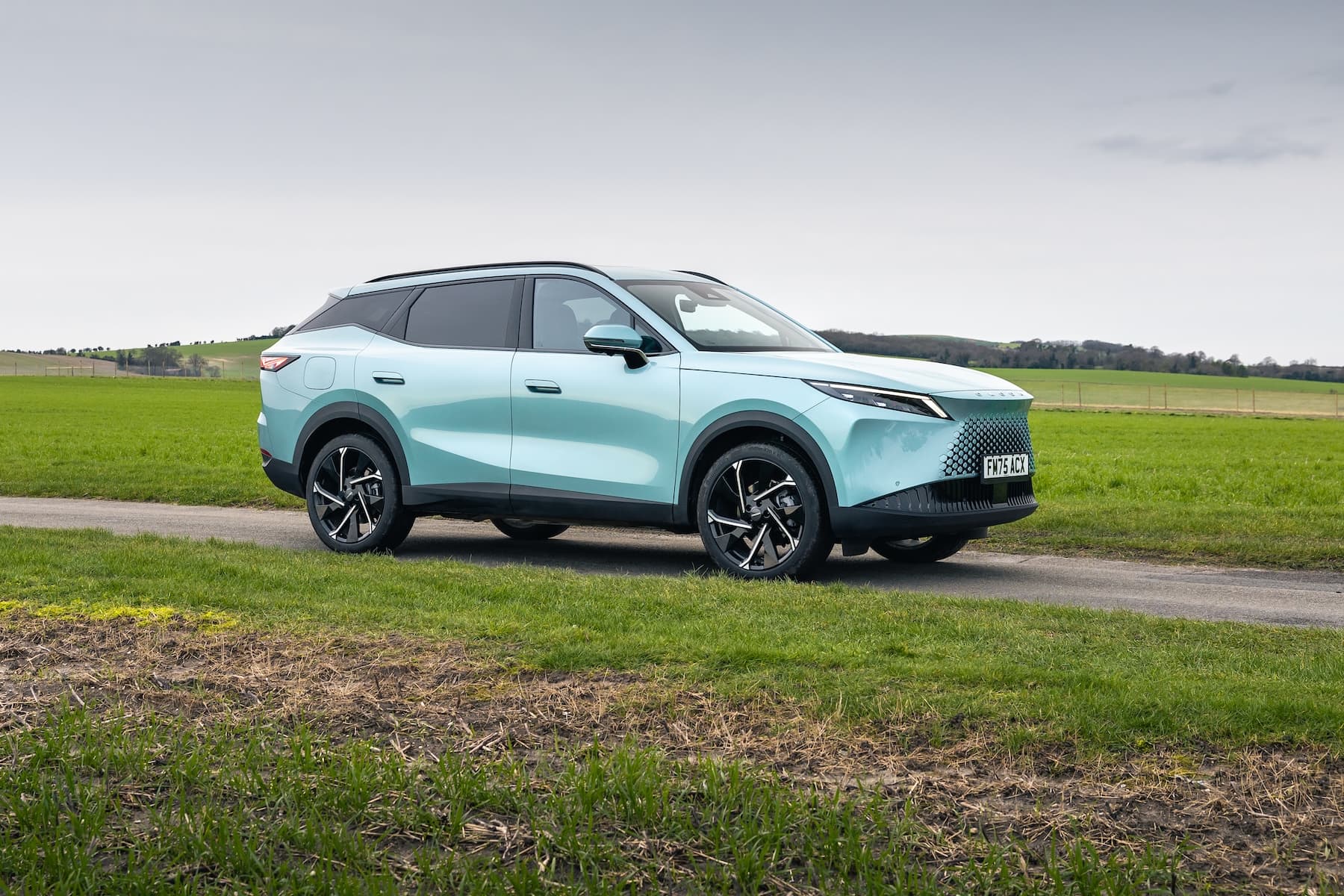 Omoda 7 (2026 onwards) - front, static