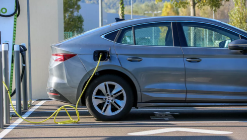 Rhode Island House passes measure to create electric car database for firefighters