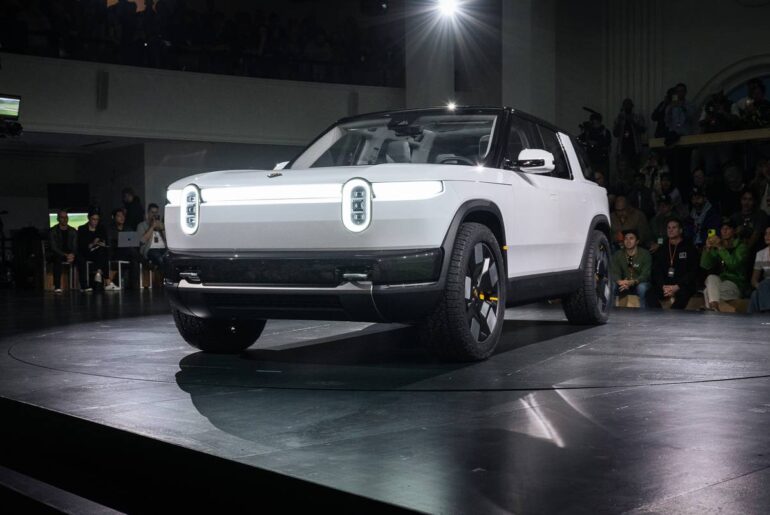Rivian R2 exterior angle bl 03 jpg
