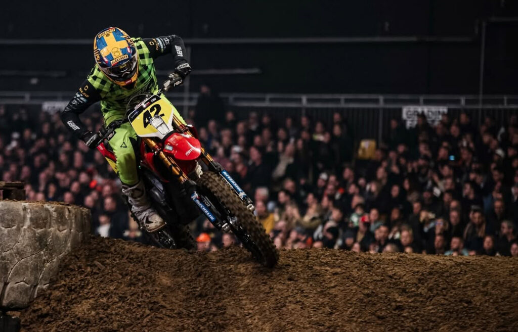 STARK - SuperEnduro FIM - THE PACK - Electric Motorcycle News