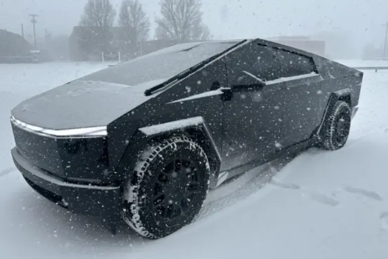 The Tesla Cybertruck might look like it was designed for the apocalypse, but one driver recently discovered that driving in the snow can still cause problems.
