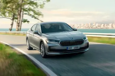 Skoda Superb 272-hp plug-in hybrid: powerful new release details