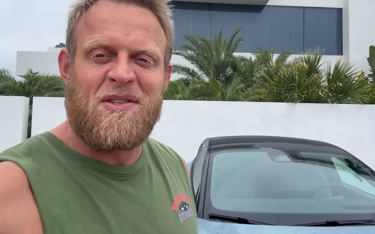 Man spends 3 days driving 620 miles in Chinese car and is blown away by China’s EV tech