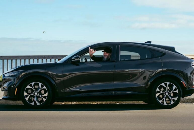 Battery Replacement When? Ford Mach-E With 316,000 Miles On It Still Has 92% Battery Health