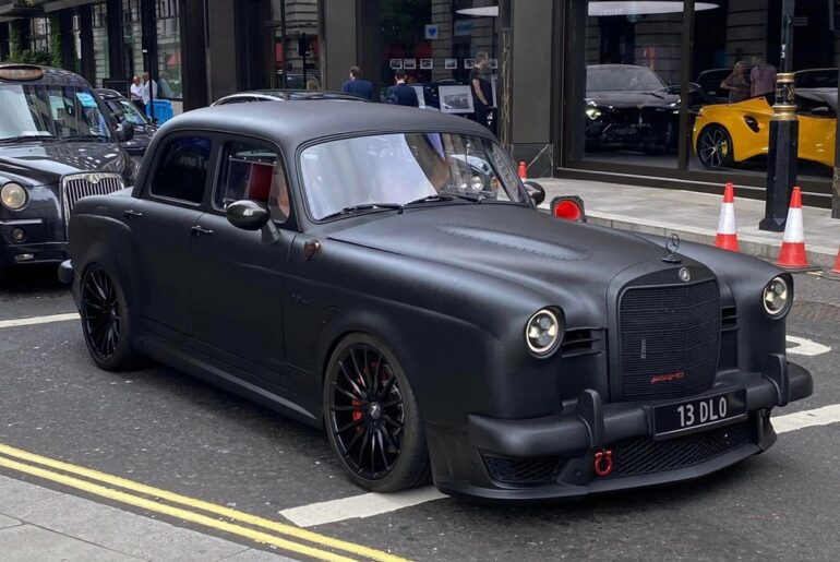 1961 Mercedes ‘Ponton’ with a 6.2L V8 C63 AMG engine swap
