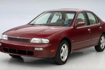 Which generation of the Nissan Altima is the most "Altima"?