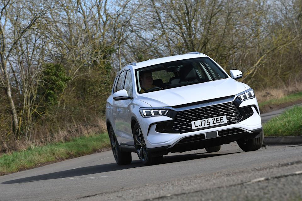 16 BYD Sealion 5 dm i autocar road test review front cornering