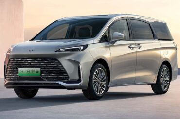 A Buick Plug-In Hybrid Minivan Just Set A New Range Record