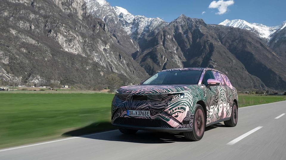 2027 Skoda Peaq teaser