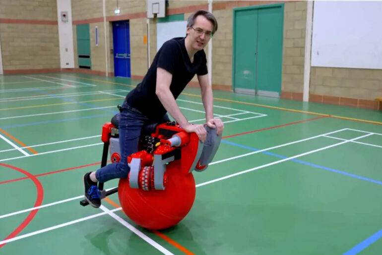 Inventor Builds Omnidirectional E-Bike That Moves on a Single Ball