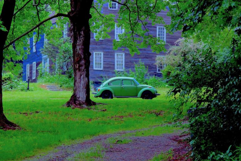 [Volkswagon Beetle] early 70’s very green