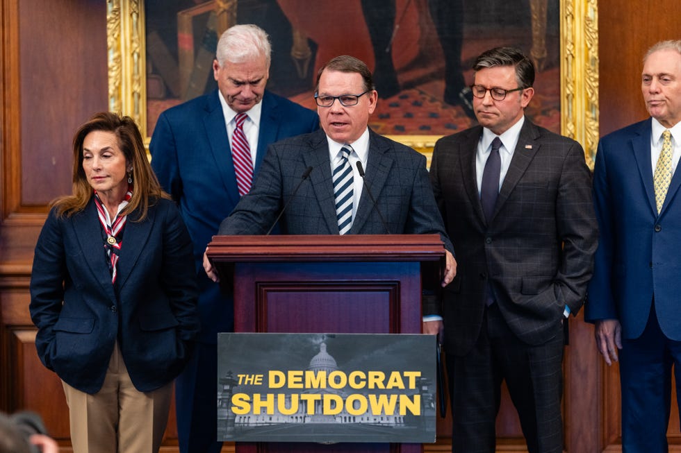 lawmakers continue work on capitol hill as shutdown drags on