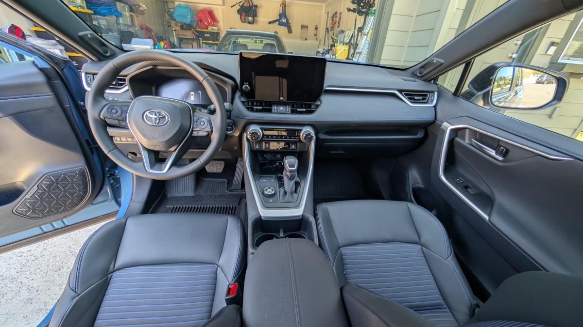 2025 Toyota RAV4 XSEKristen Brown