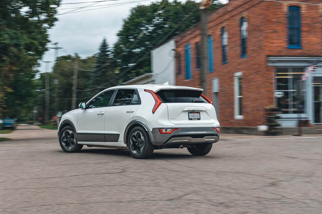 2024 kia niro ev rear