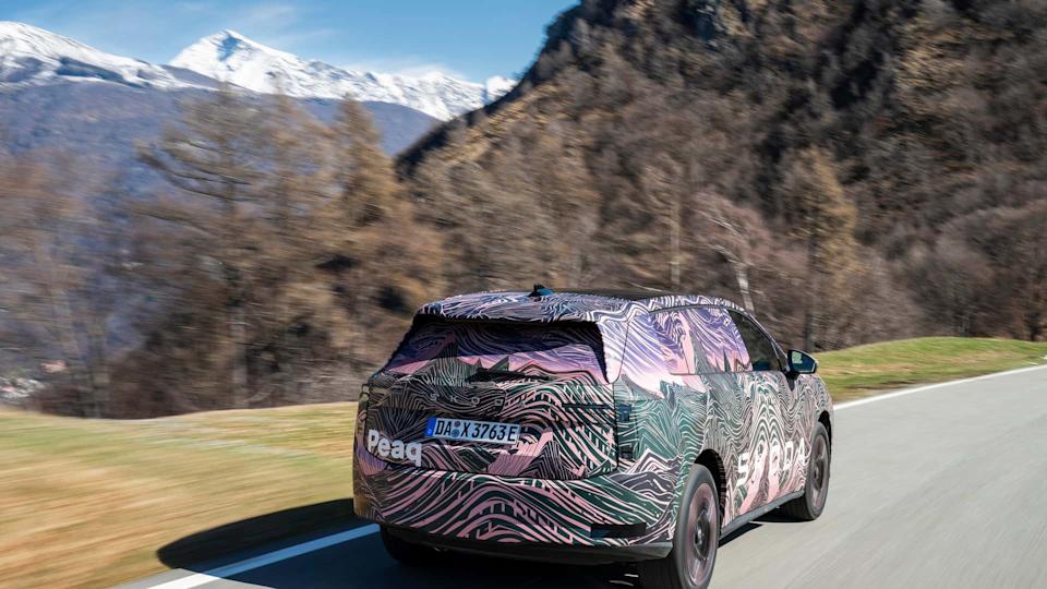2027 Skoda Peaq teaser