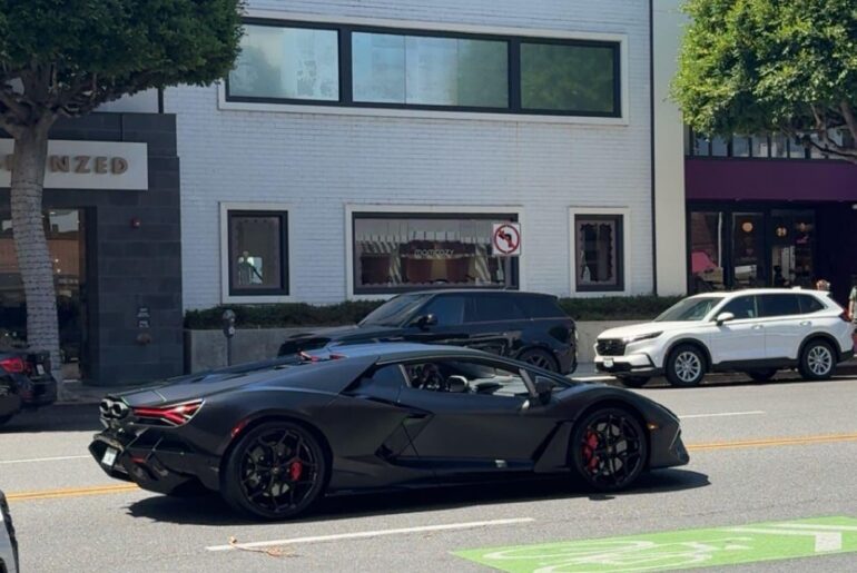 [Lamborghini Revuelto] spotted in Beverly Hills
