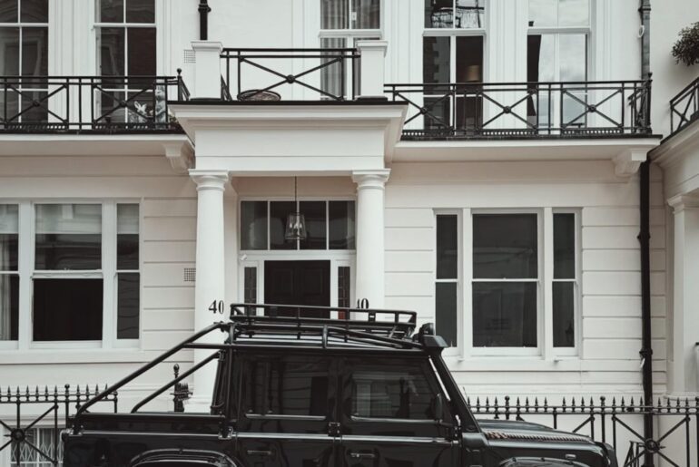 Bond (007) Spectre homage [Defender SVX] in London (probably a common sighting in Brompton area)