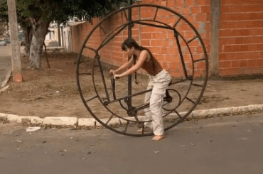 Onecycle, the new and improved unicycle!