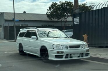 [Nissan Stagea RS] refreshing to see these with the stock front end. The R34 front clip swap looks great, but I also love to seem them with its factory front end.
