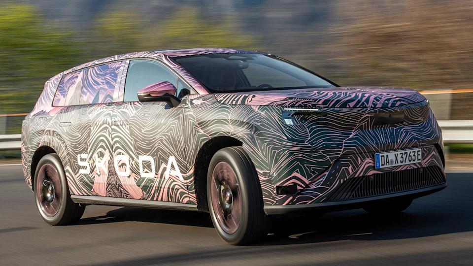 2027 Skoda Peaq teaser