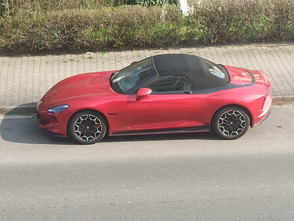 [unknown] in front of my house