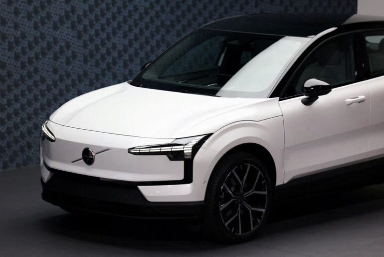 Volvo Cars December-February sales volumes drop 10%