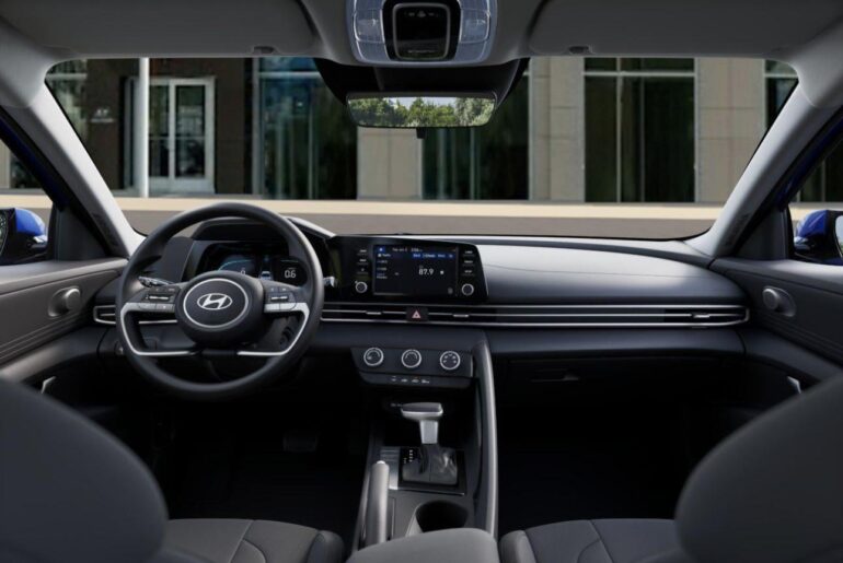 Out of all the cars at the 2026 car show this base model Hyundai had the only interior I actually liked