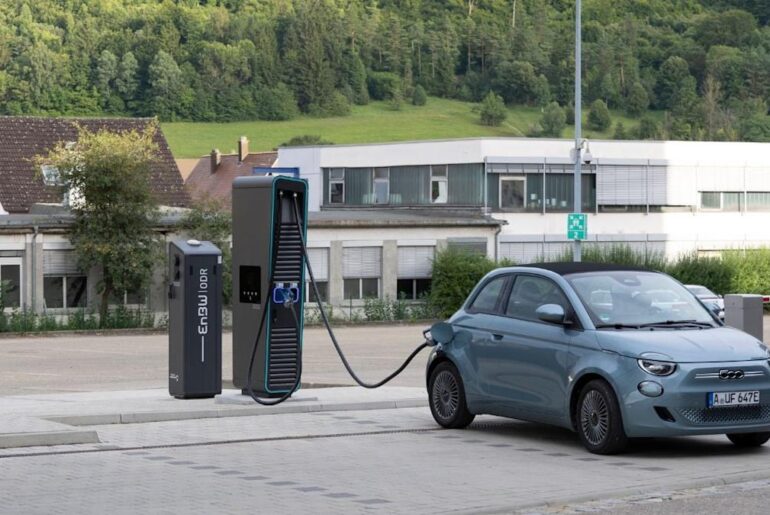 The Automakers Still Betting on Just One Model in America