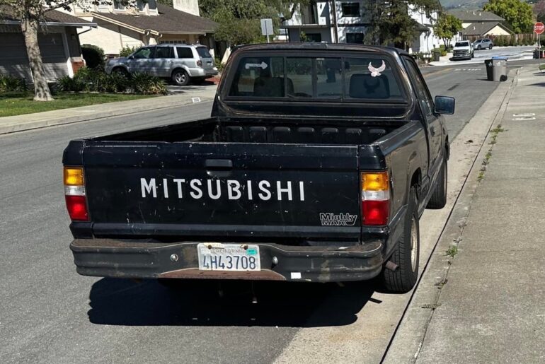 Another Mitsubishi Mighty Max and more random recent car photos.