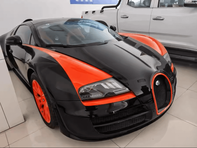 [Bugatti Veyron 16.4 Super Sport, World Record Edition] one of only 5